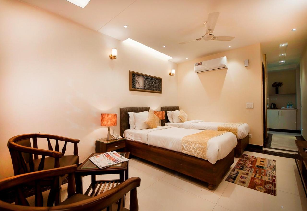 Imperial Apartments Huda City Gurgaon Zewnętrze zdjęcie