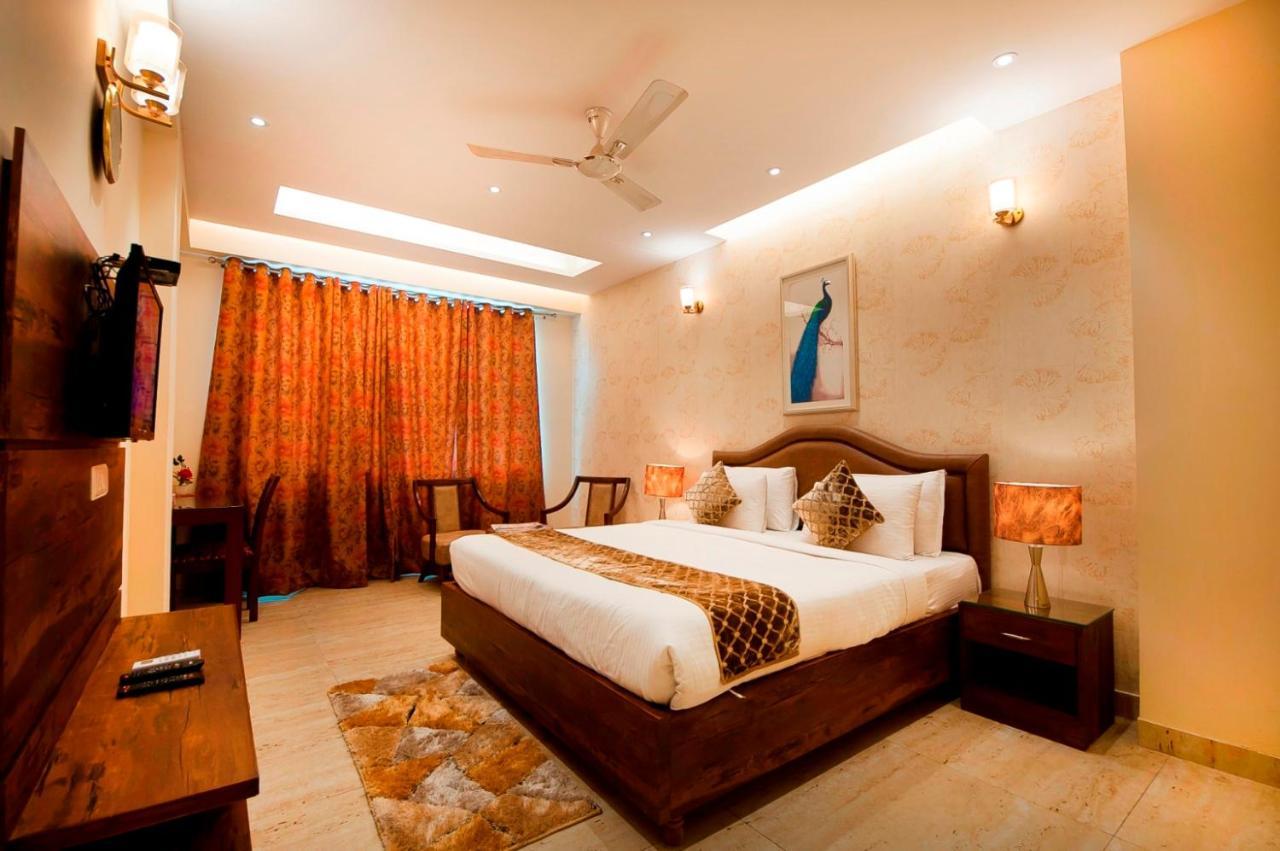 Imperial Apartments Huda City Gurgaon Zewnętrze zdjęcie
