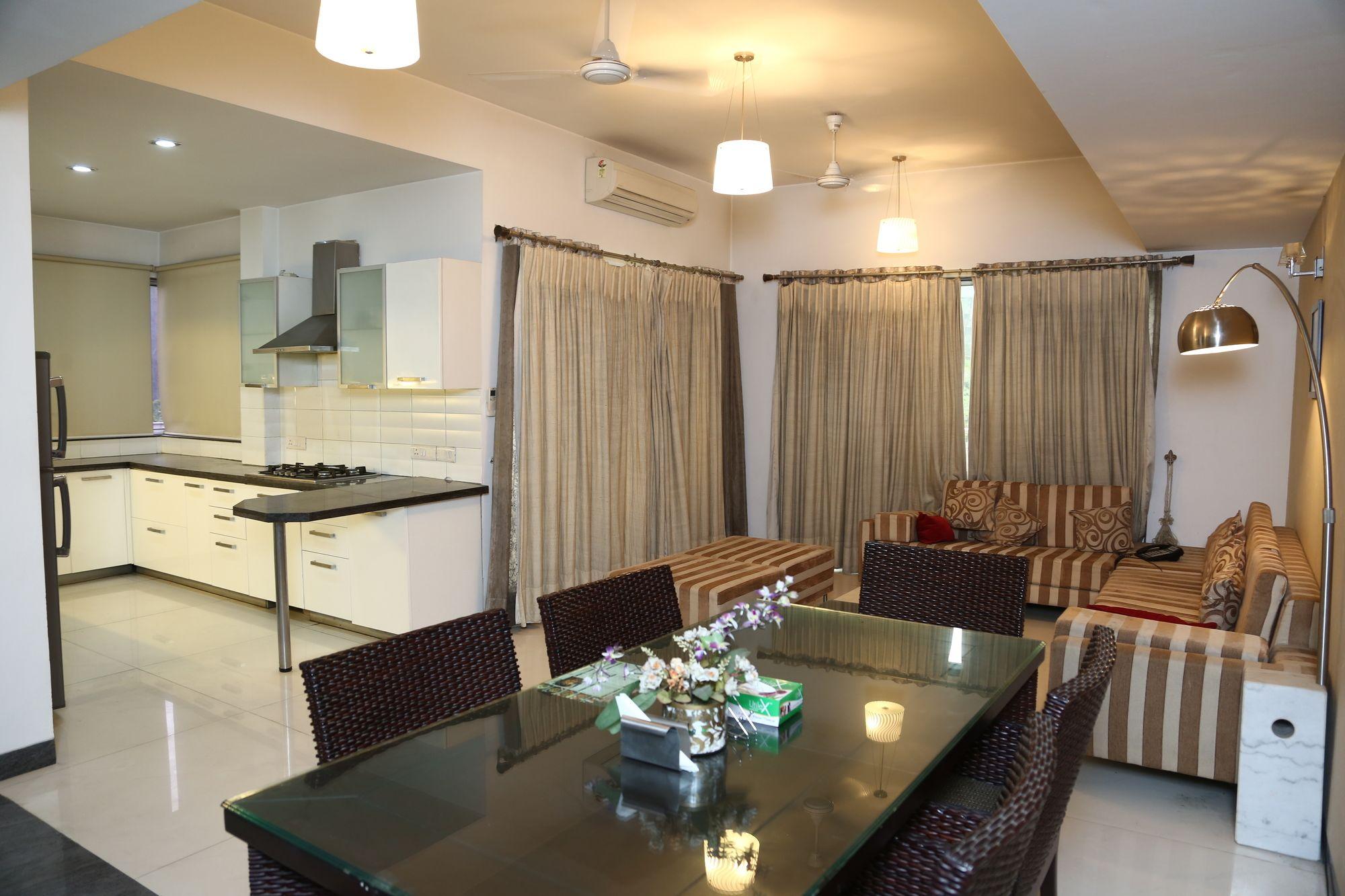 Imperial Apartments Huda City Gurgaon Zewnętrze zdjęcie