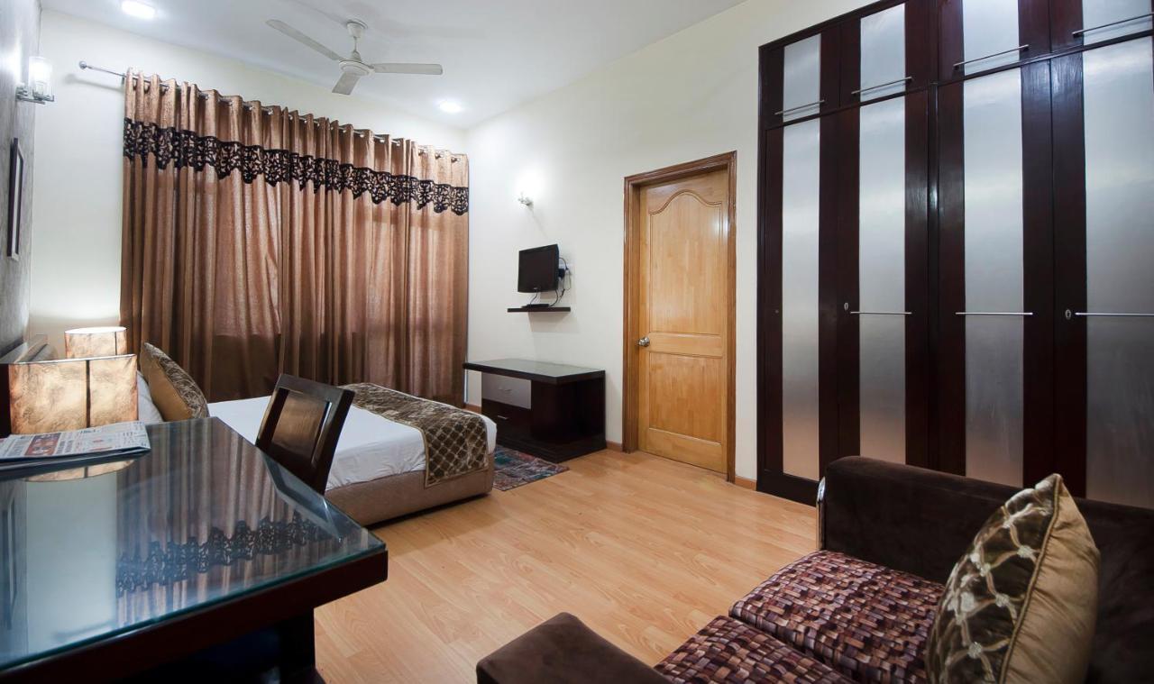 Imperial Apartments Huda City Gurgaon Zewnętrze zdjęcie