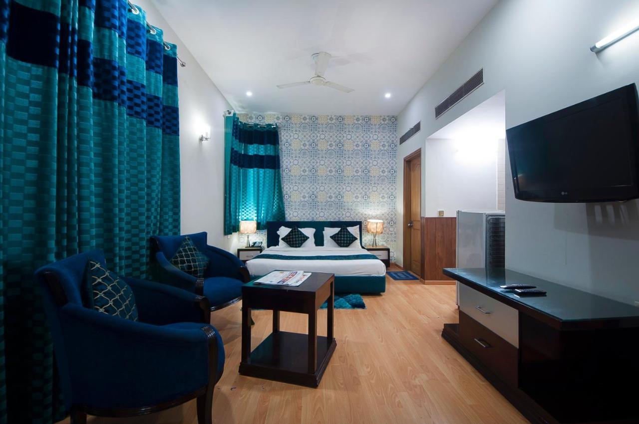 Imperial Apartments Huda City Gurgaon Zewnętrze zdjęcie