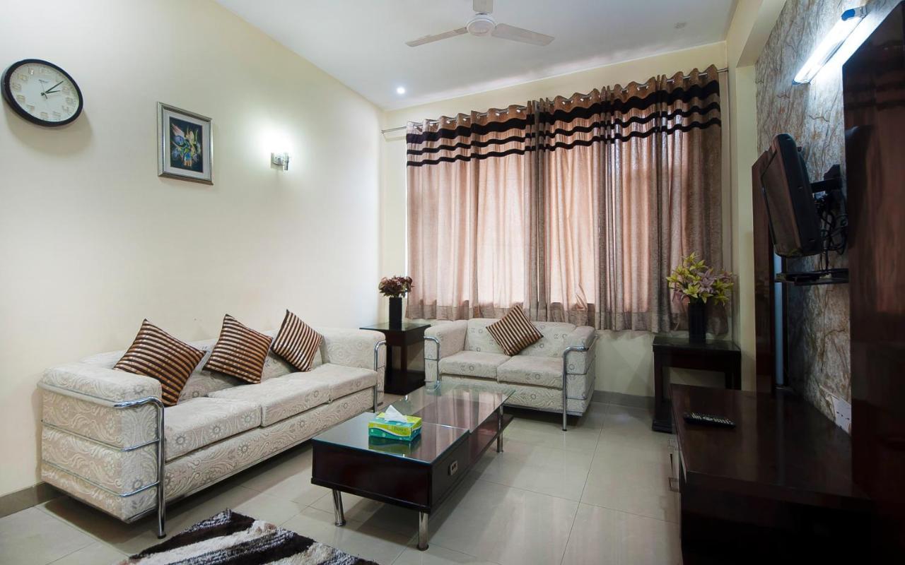 Imperial Apartments Huda City Gurgaon Zewnętrze zdjęcie